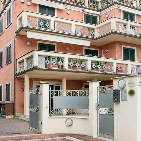 2-bedroom Apt, With Balcony & Aircondition - 50 M From The Apartment Marina di Pietrasanta