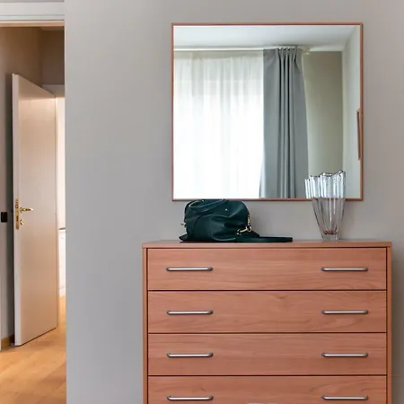 2-bedroom Apt, With Balcony & Aircondition - 50 M From The Lägenhet Marina di Pietrasanta