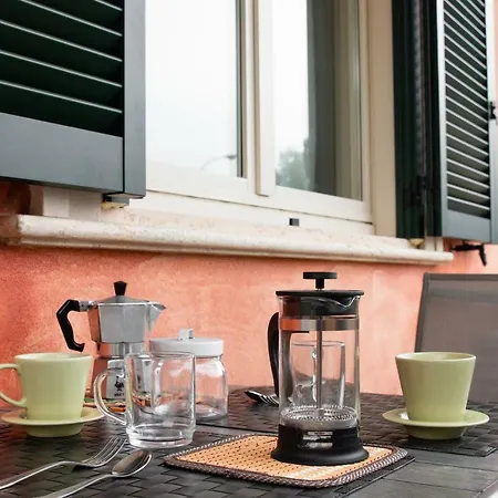 2-bedroom Apt, With Balcony & Aircondition - 50 M From The * マリーナ・ディ・ピエトラサンタ